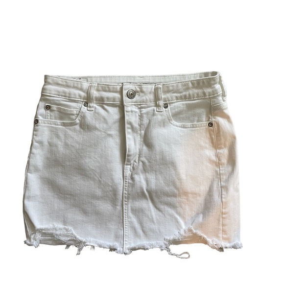 American Eagle White Denim Skirt Ladies Size 8 - Picture 2 of 4